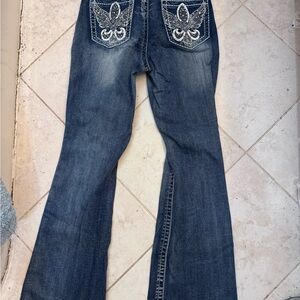 Women's Blue flared Jeans with Embroidered Pockets